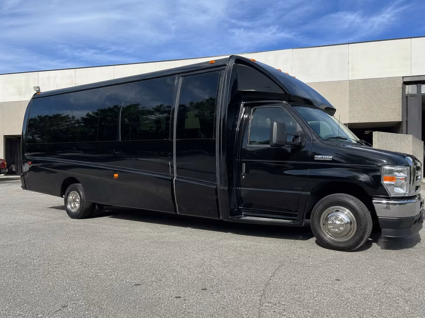 15 passenger minibus