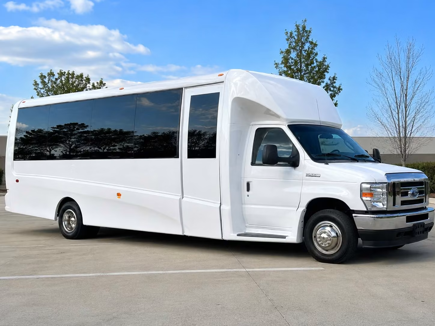 san antonio prom minibus rentals keep smaller groups moving together